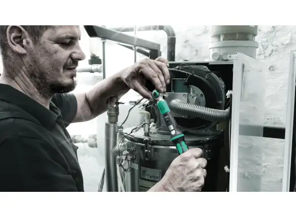 Wera Safe-Torque A 2 1/4" 2-12 Nm torque wrench
