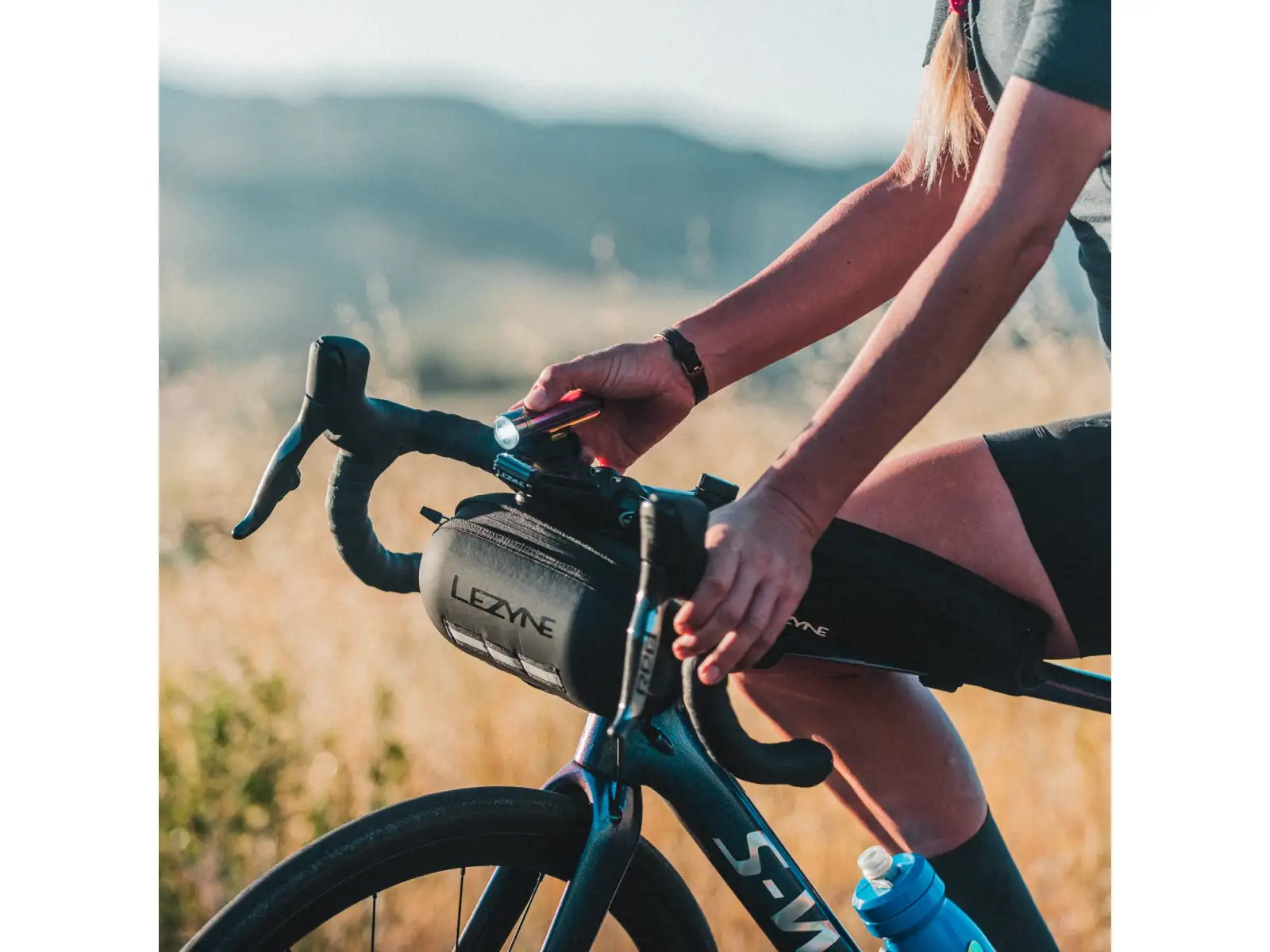 Lezyne Hard Caddy handlebar bag black
