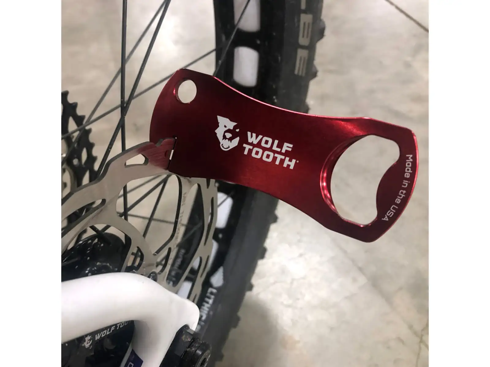Wolf Tooth opener black