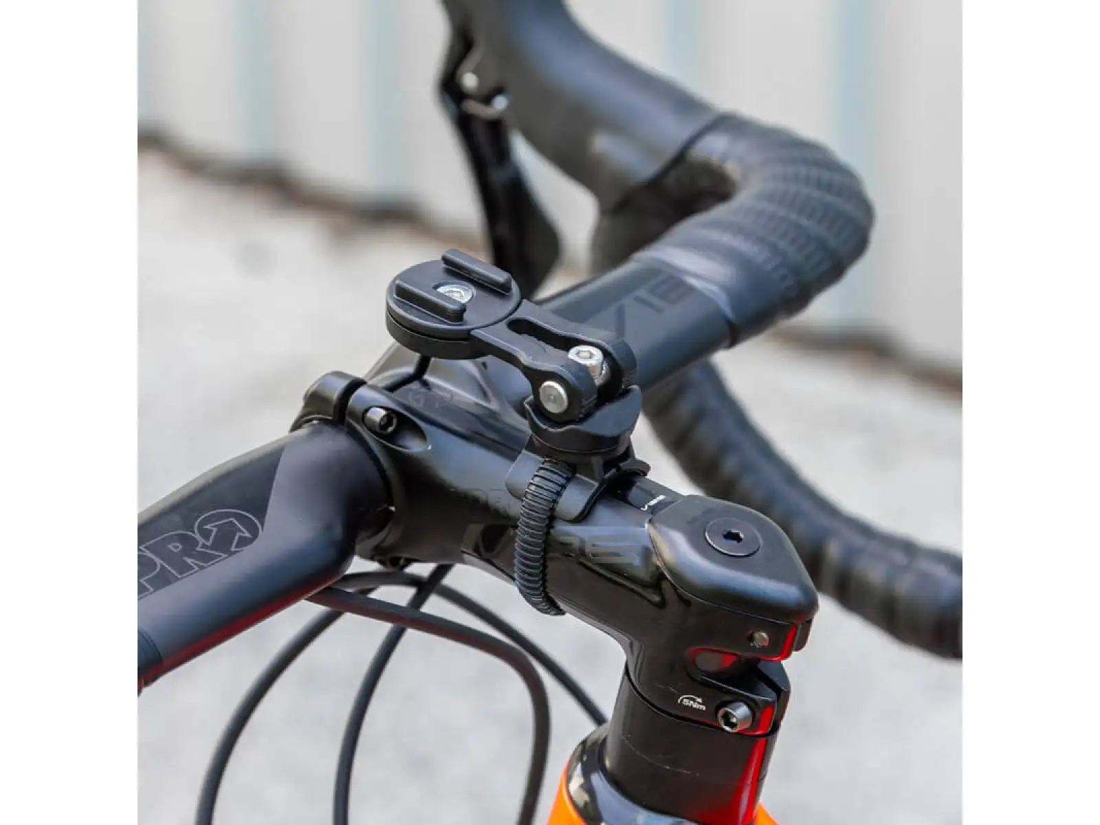 SP Connect Universal Bike Mount handlebar mount