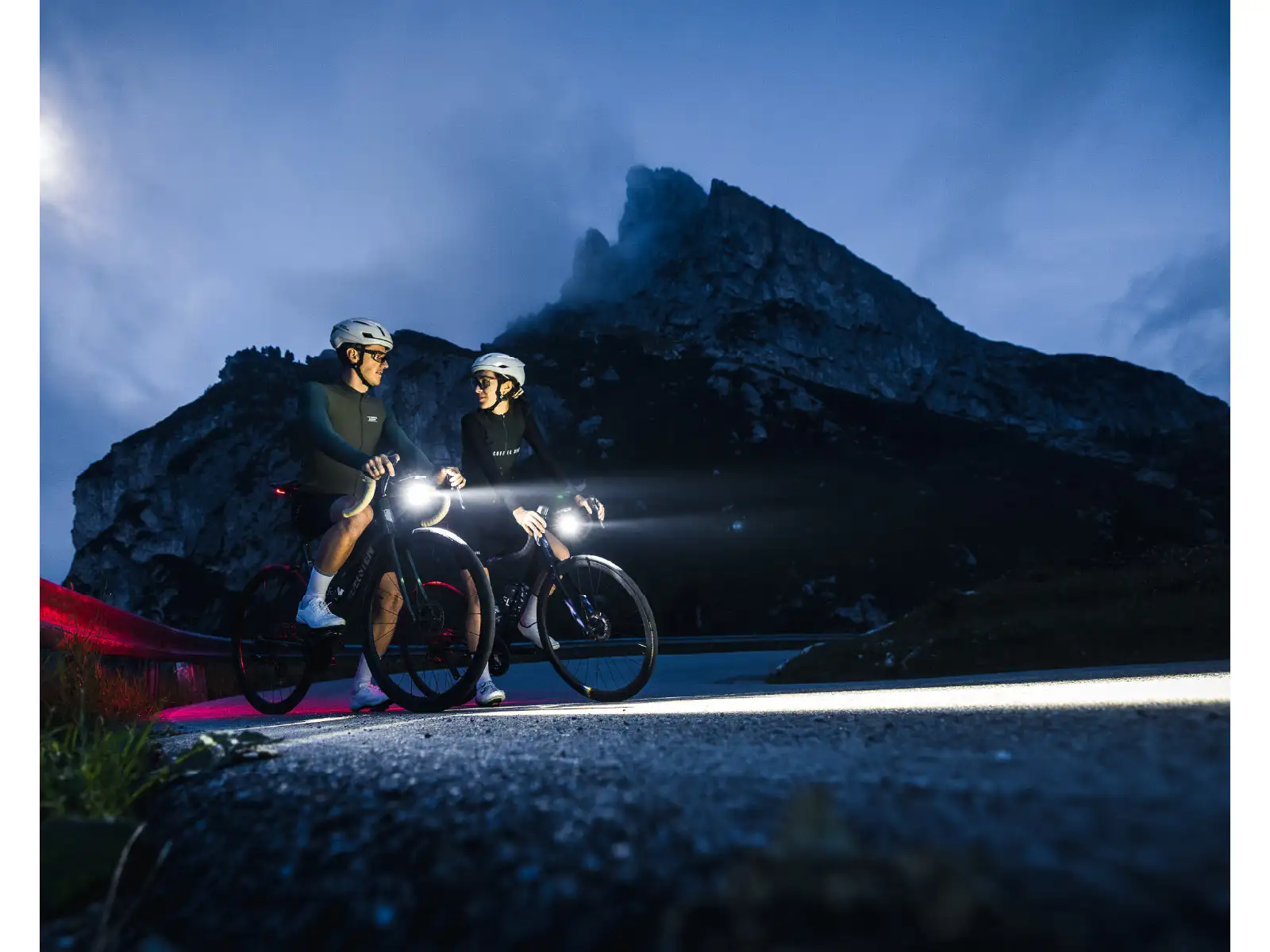 Lupine SL Grano front light 900 lm 17 Wh blink mode