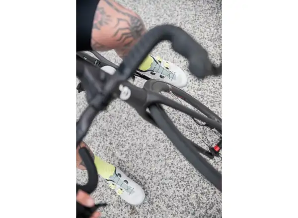 Northwave Revolution men's road cycling shoes Light Grey/Sage