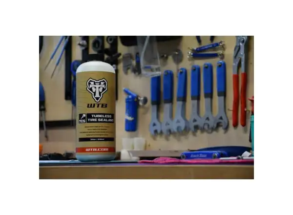 WTB TCS Tubeless Tire Sealant 473 ml tire sealant