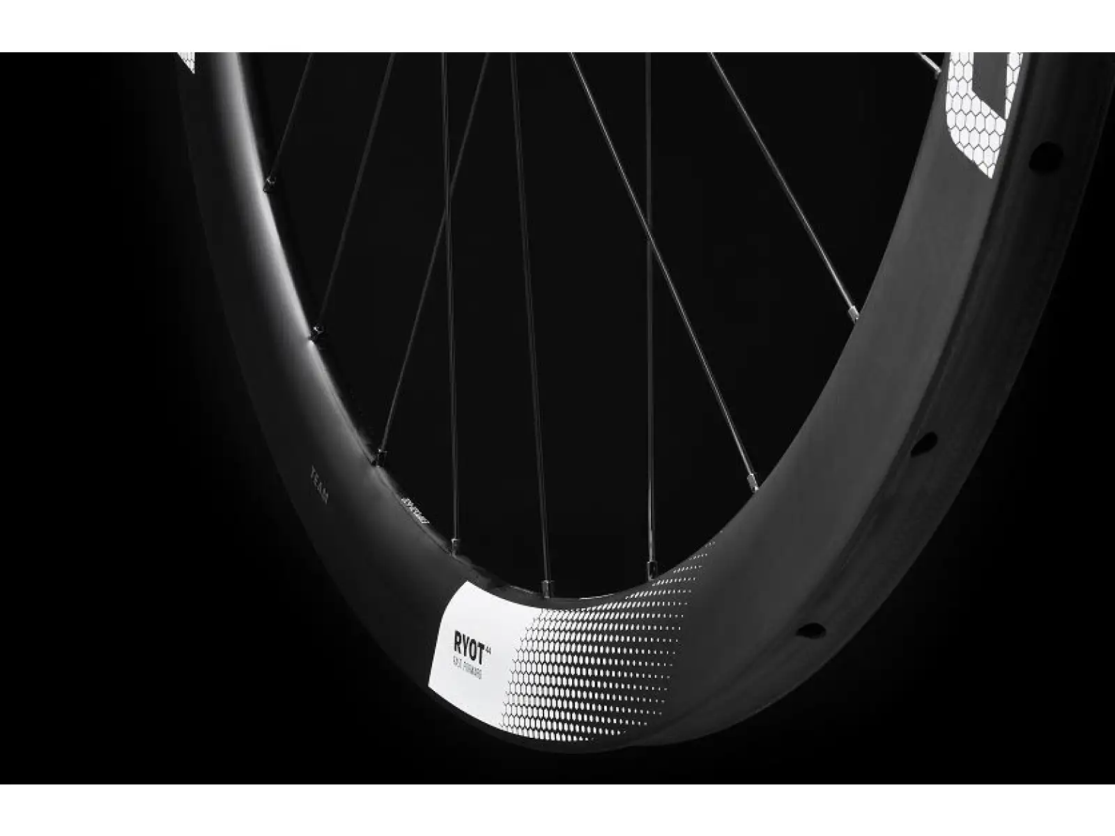 FFWD RYOT44 DT240 2:1 EXP road carbon wheels White tubular, Shimano 11/12sp freehub.