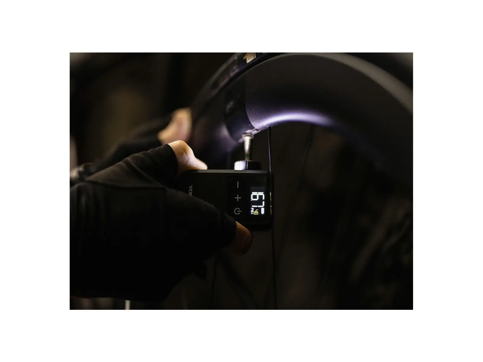 Topeak E-booster Digital Mini pump