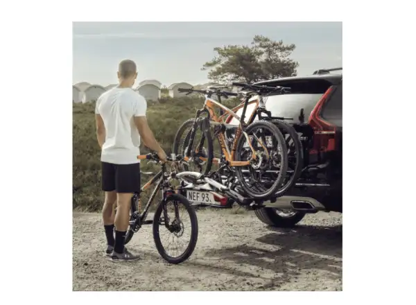 Thule VeloCompact 13-pin carrier for 2 bikes on tow bar