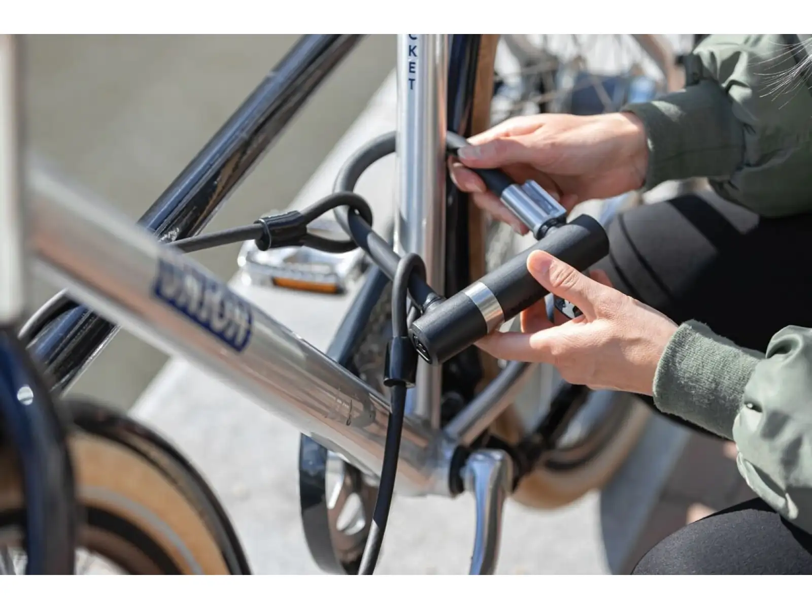 AXA Newton Pro UL Mini lock + cable