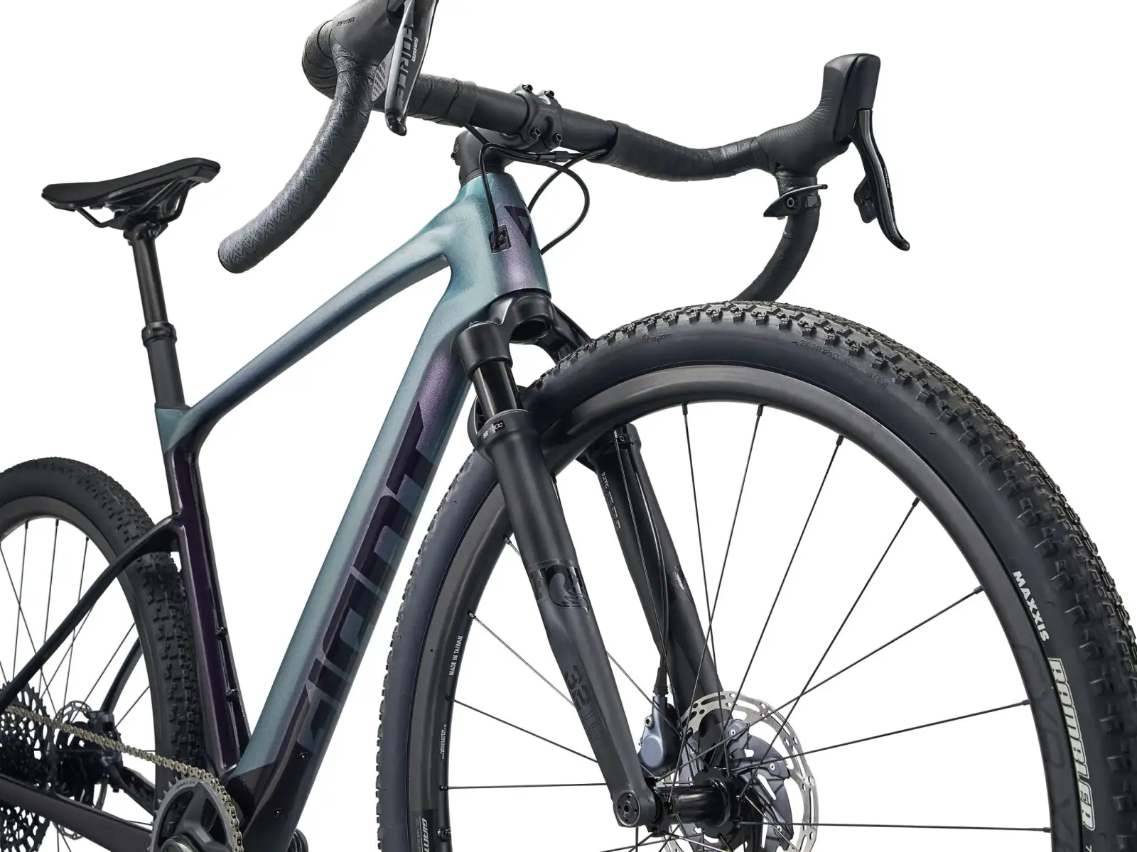 Giant Revolt X Advanced Pro 0 gravel bike Airglow Black Currant