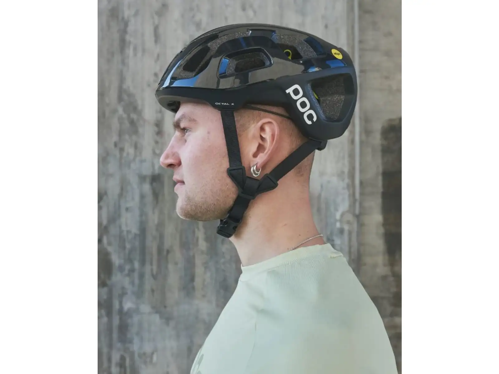 POC Octal X MIPS helmet Uranium Black