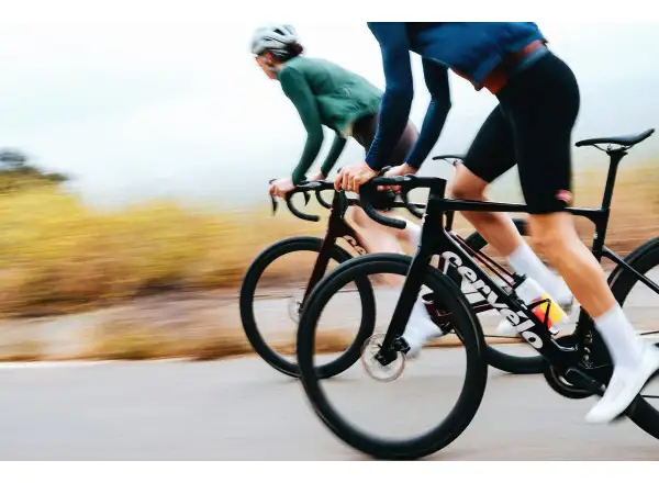 Cervélo Caledonia 5 Red AXS road bike Five Black