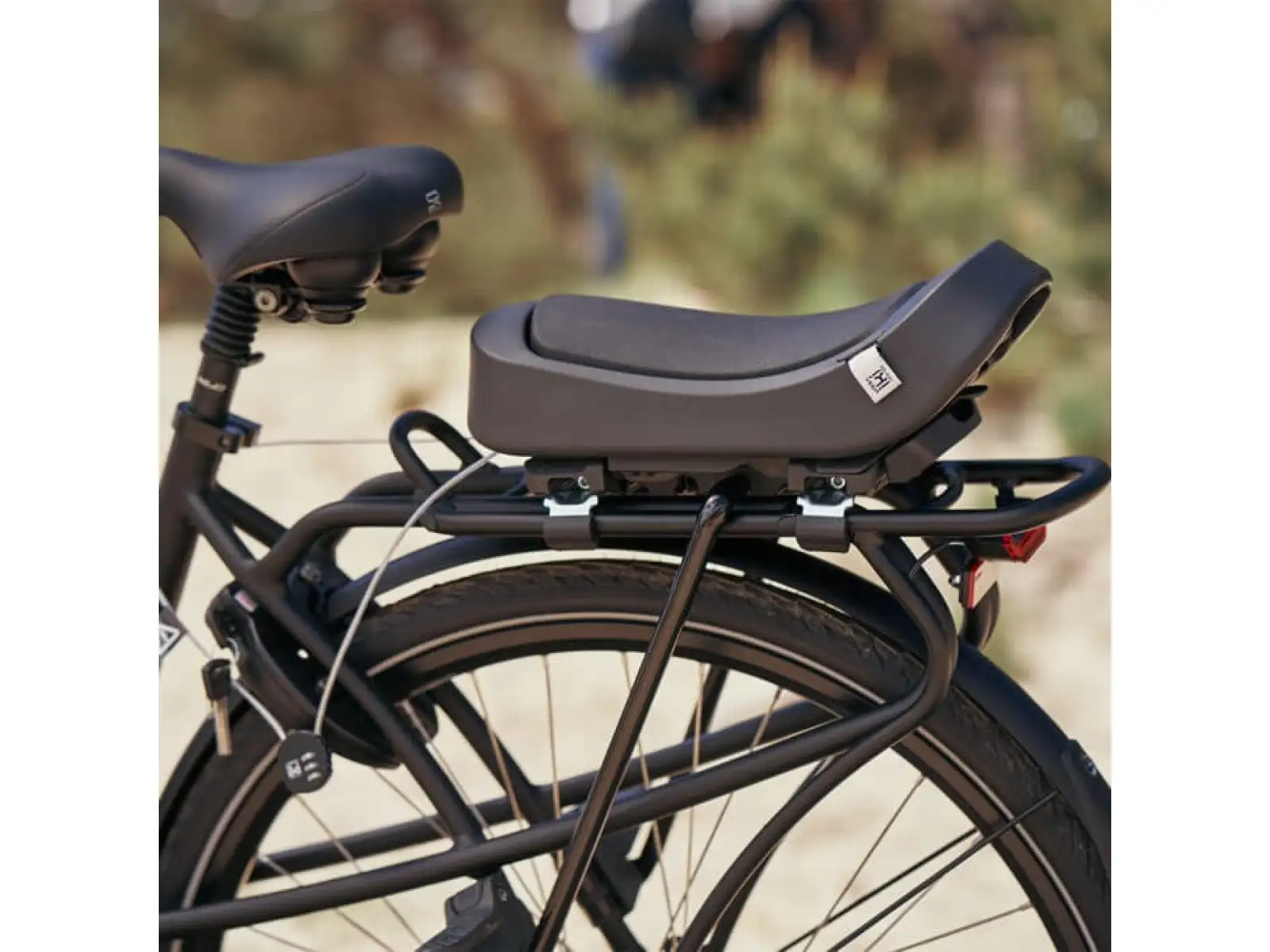 Urban Iki Junior rear seat with carrier adapter Bincho Black