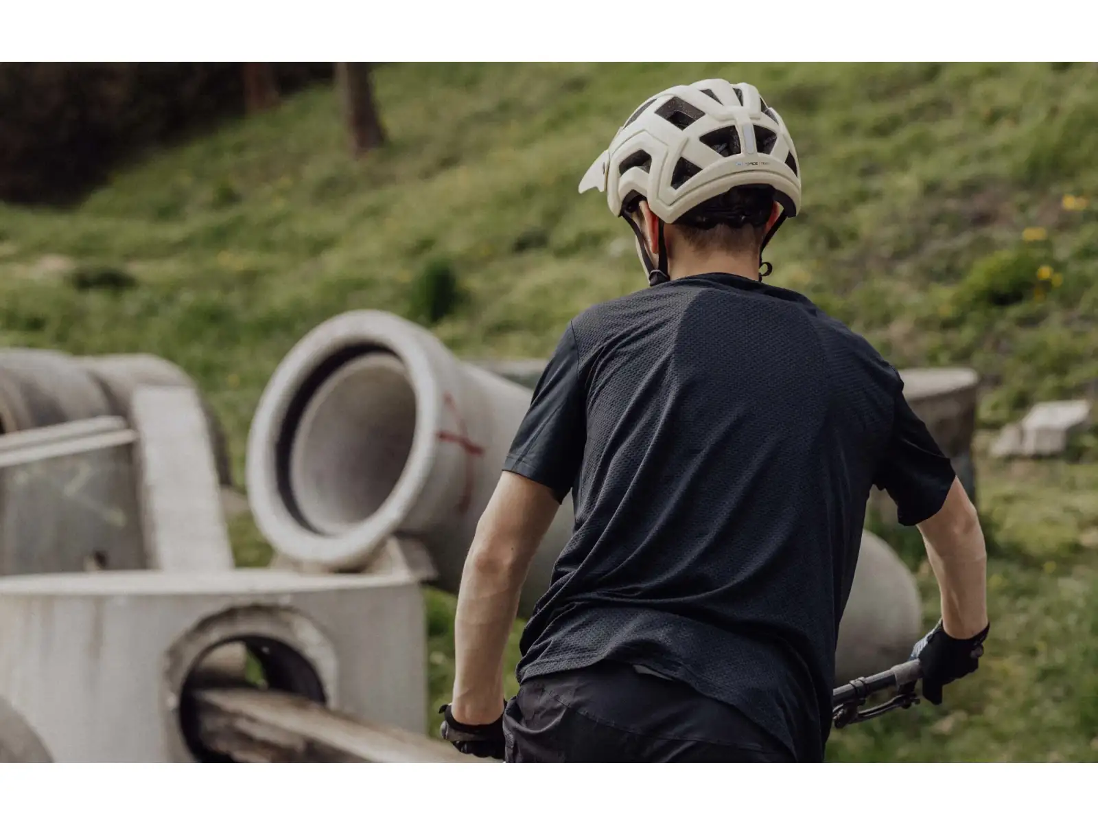 Force Trail MTB helmet cream