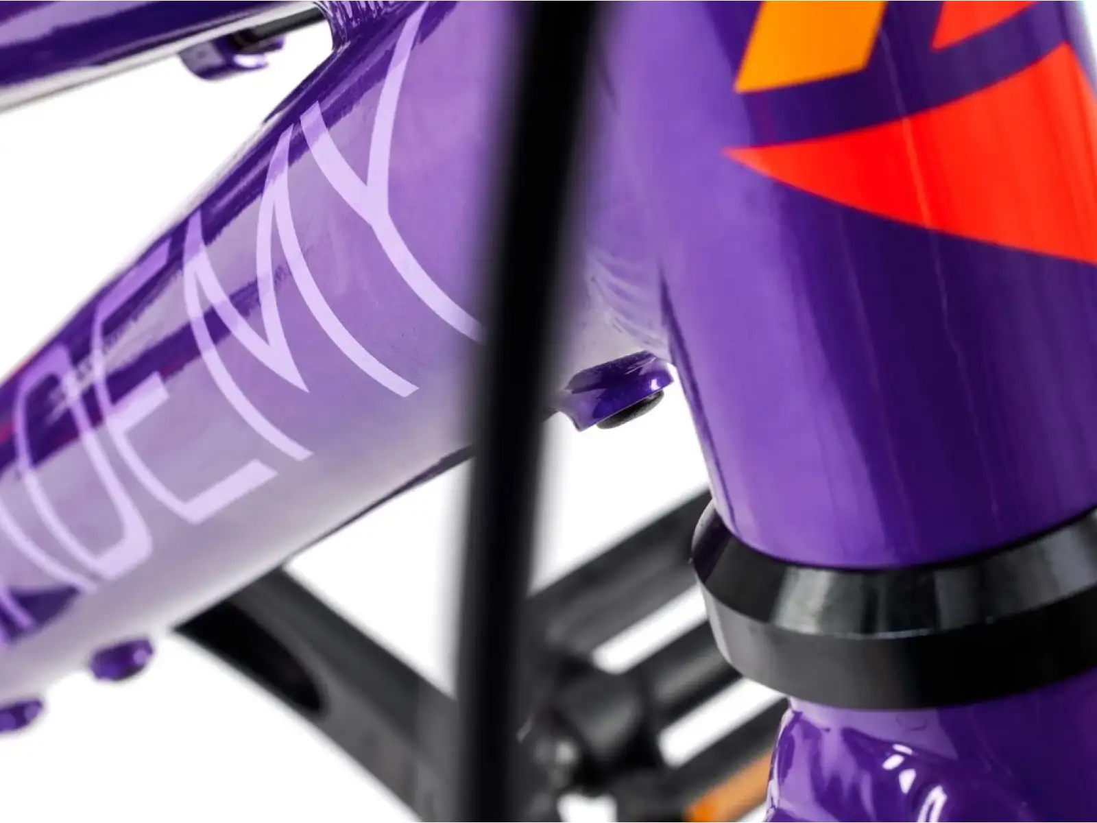 Academy Grade 2 Belt children's bike 14" purple