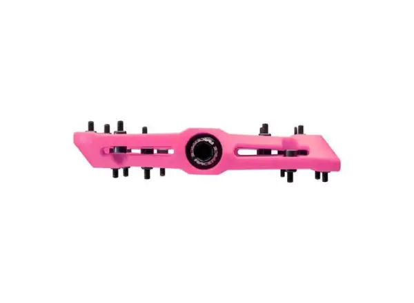Race Face Chester pedals magenta