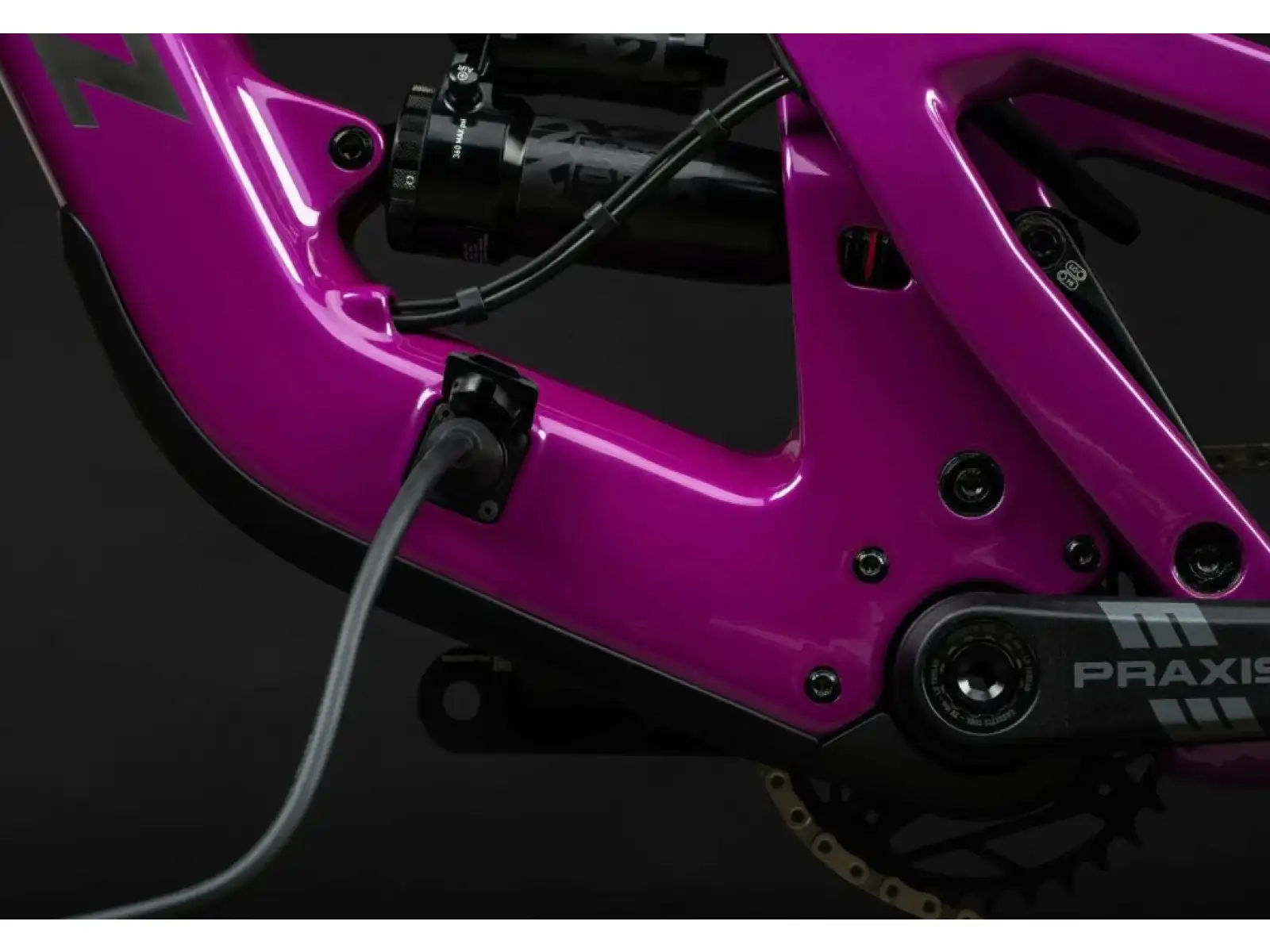 Santa Cruz Heckler SL 1 C R full-suspension e-bike Gloss Magenta