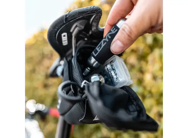 Lezyne M-Caddy Tubeless Kit tool set black