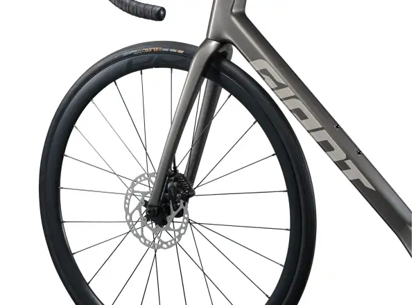 Giant TCR Advanced 2 KOM road bike Stealth Chrome