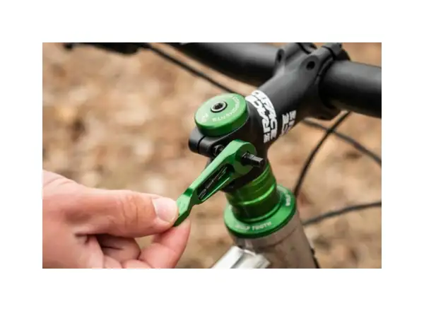 Wolf Tooth Axle Handle multitool 10 functions black