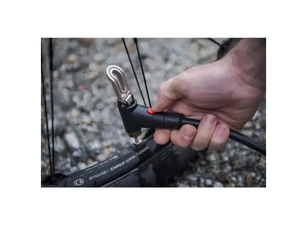 Blackburn Chamber Tubeless pump for tubeless systems