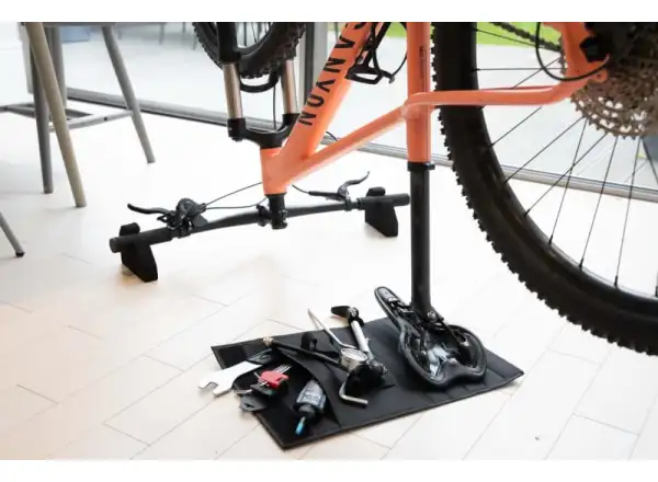 Hiplok Flipstand handlebar stand and mat black