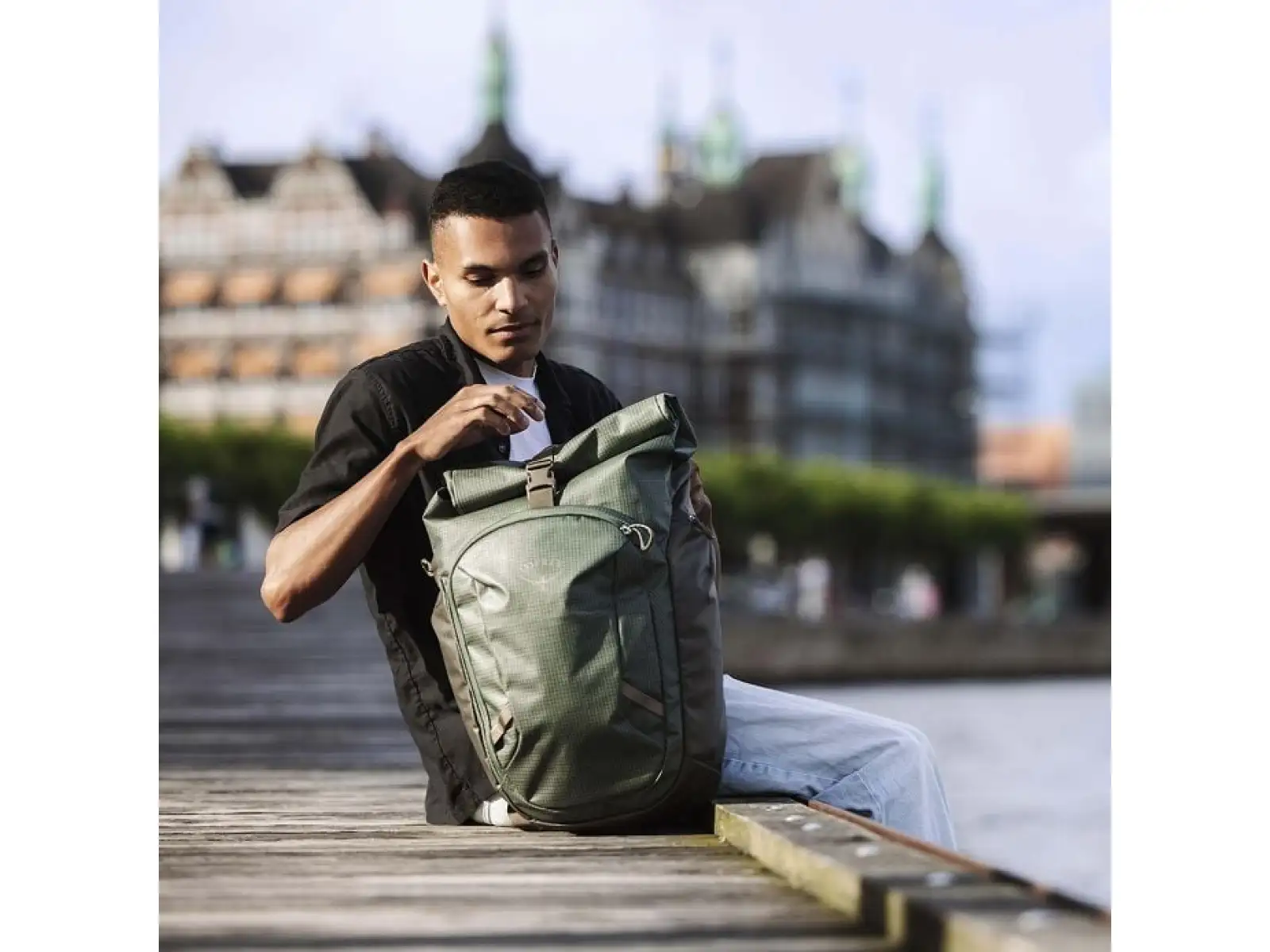 In stock New Osprey Transporter Roll Top backpack Pine Leaf