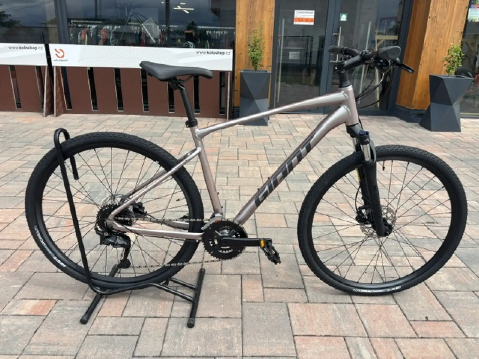 Giant Roam 3 trekking bike Shell White SAMPLE