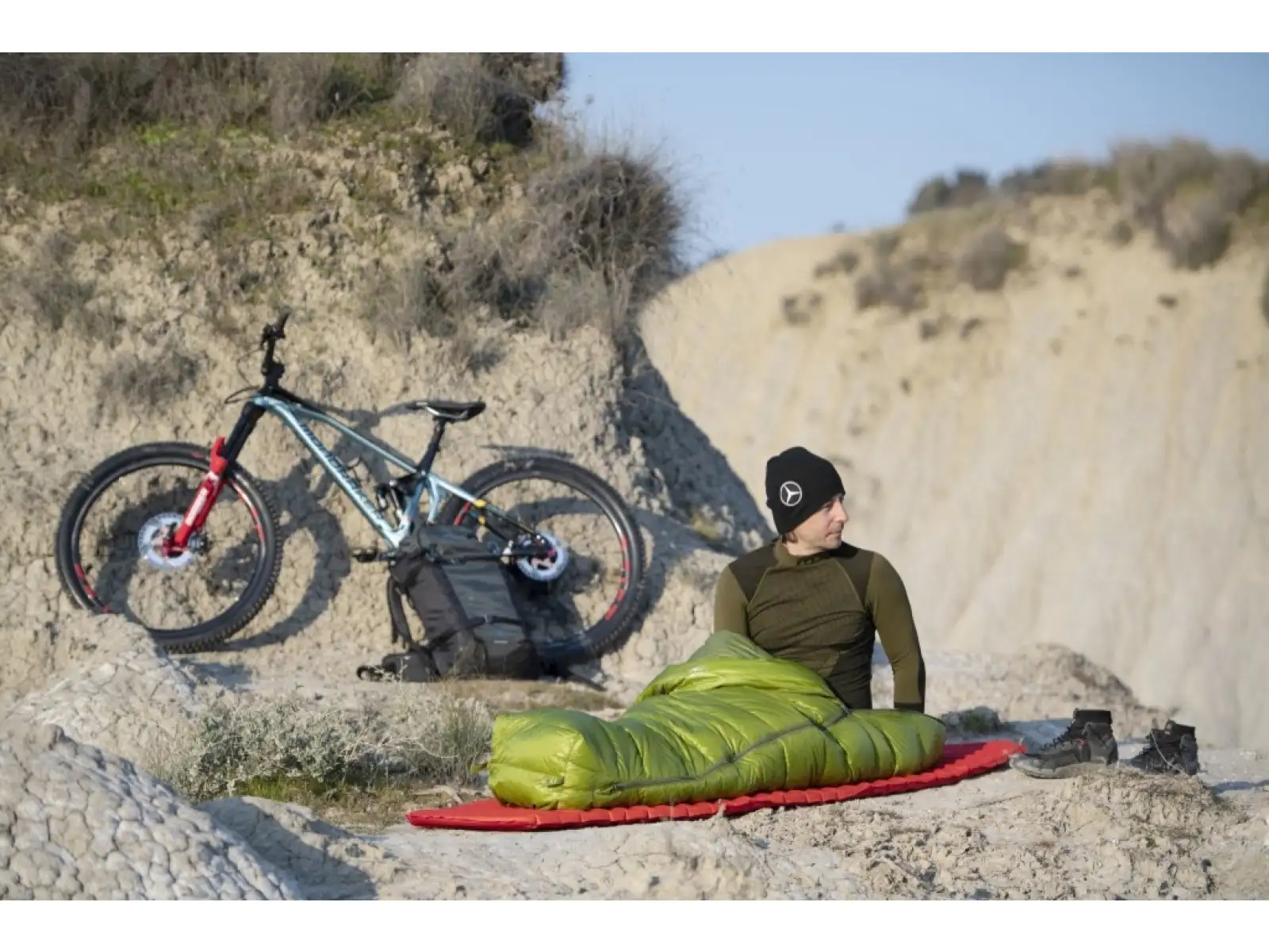 Pinguin Lava 350 sleeping bag 185 cm blue